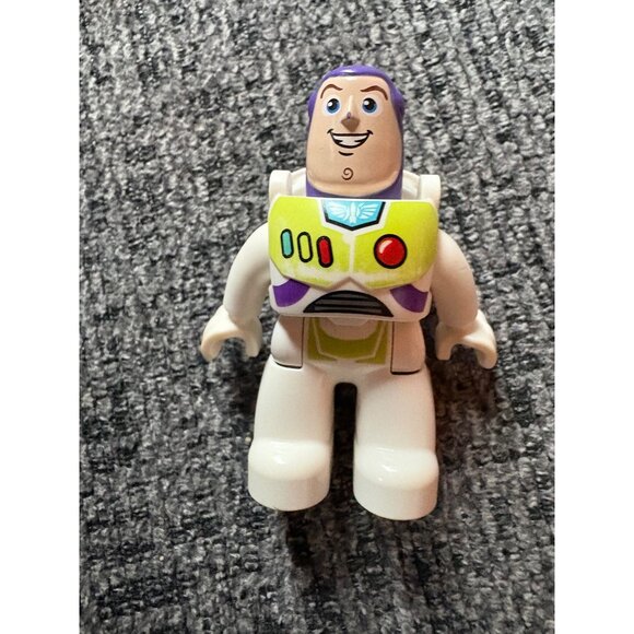 Set Of 4 LEGO Duplo Figures: Santa Claus Buzz Lightyear Captain Hook & Woody Cha - Picture 5 of 6